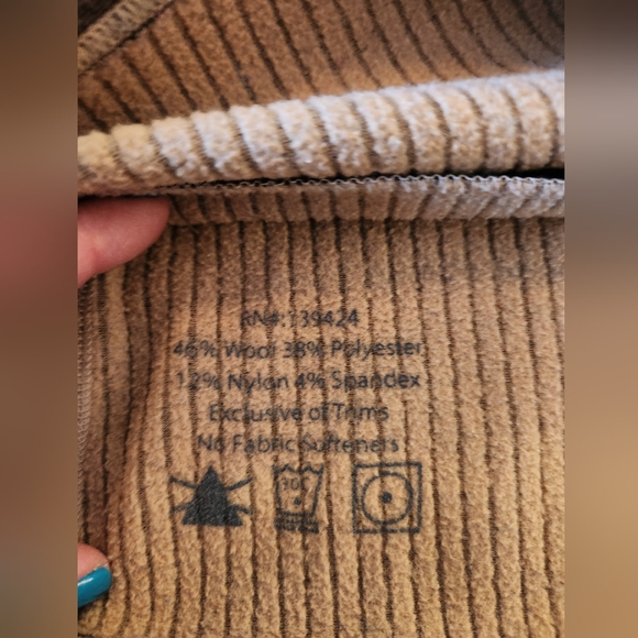 Voormi 1/4 Zip Access NXT Pullover Top Size M Charcoal Wool Blend Mid Layer - Picture 4 of 11